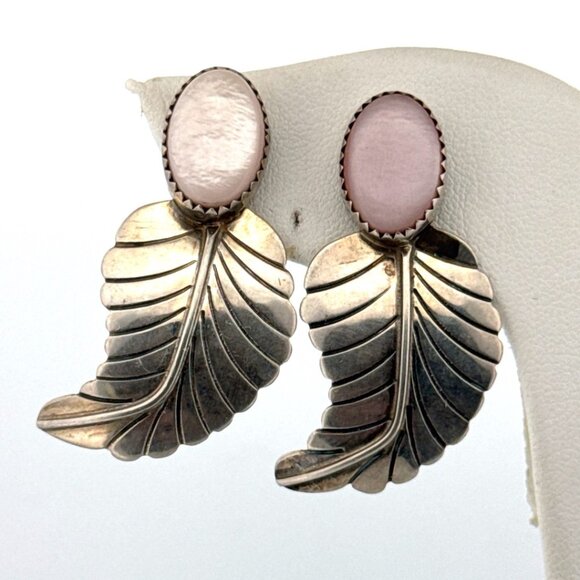 Estate Sterling Silver 925 Leaf Drop Earrings Pink Shell Oval, Signed DB, 9.0g - Picture 1 of 8